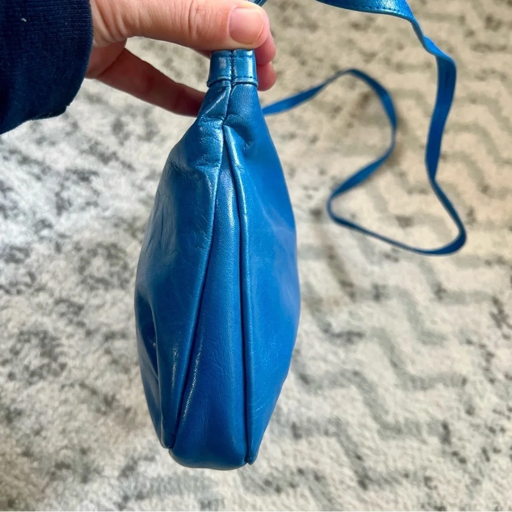 Vintage Caressa Spain Blue Leather Crossbody Bag - Picture 7 of 15